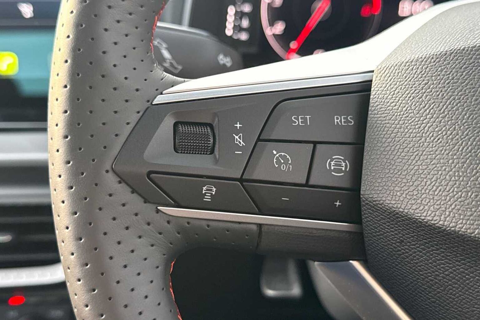 SEAT Arona 1.0 TSI 115 FR Black Edition 5dr