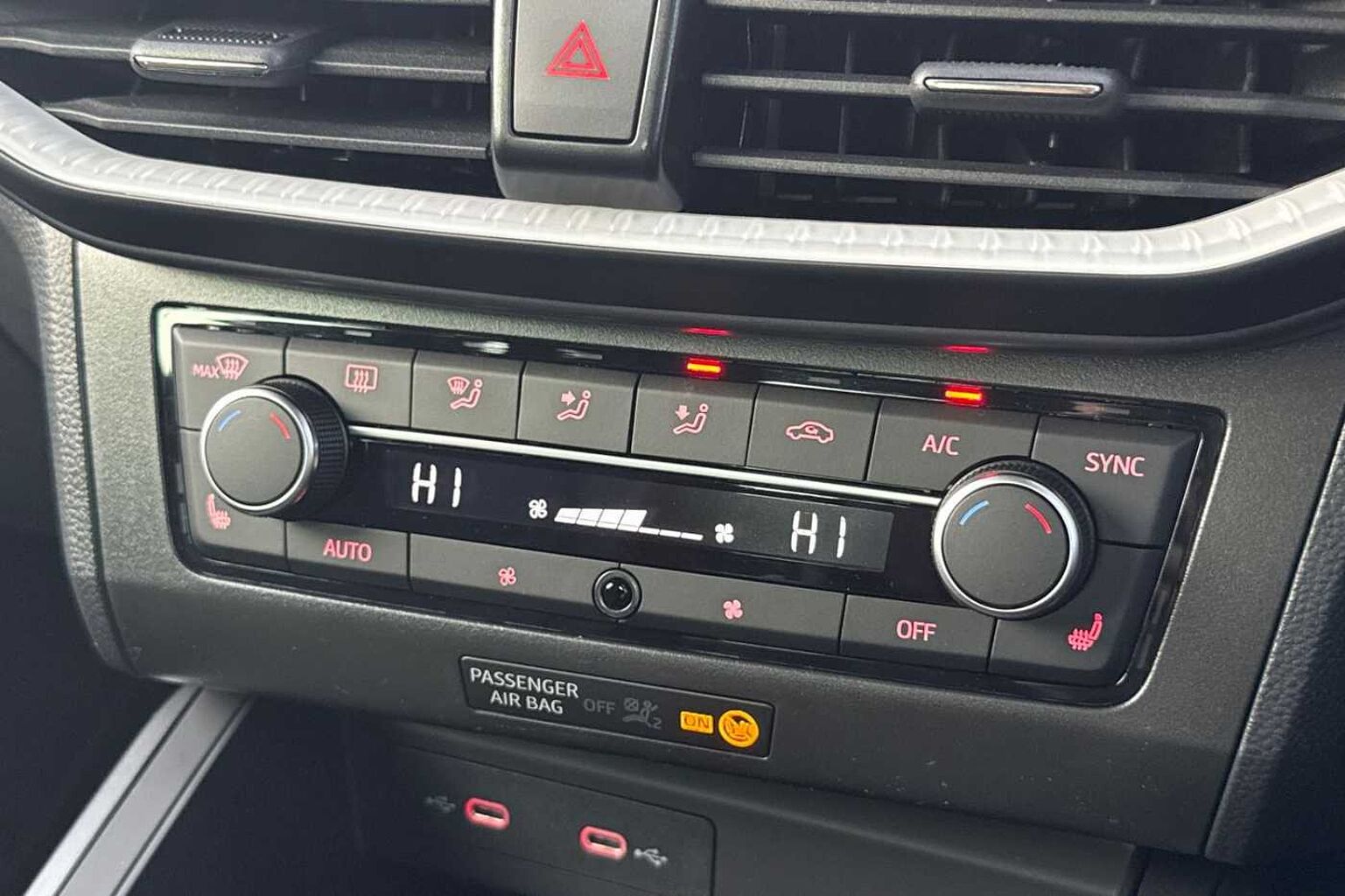 SEAT Arona 1.0 TSI 115 FR Black Edition 5dr