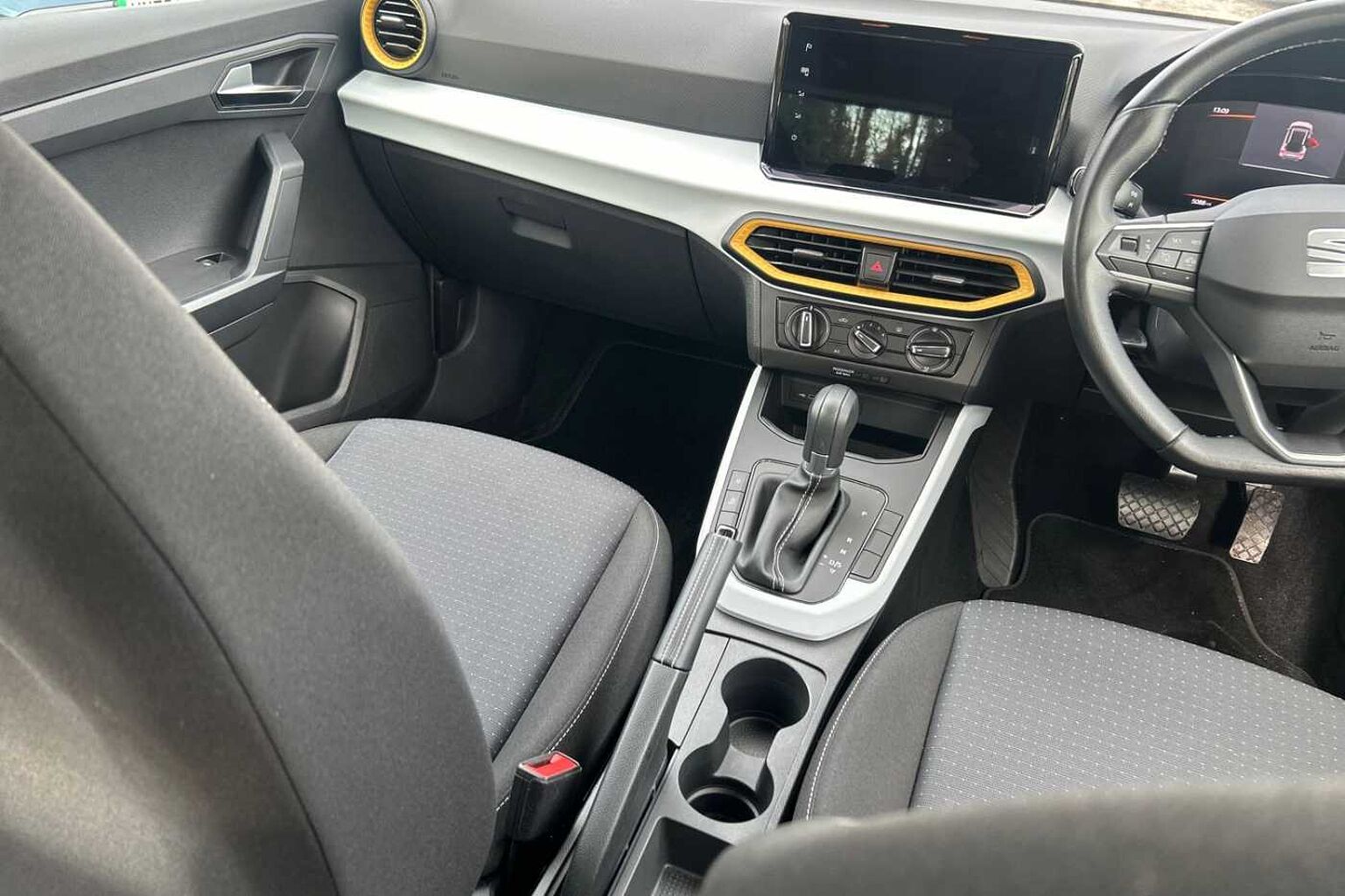 SEAT Arona SE Technology