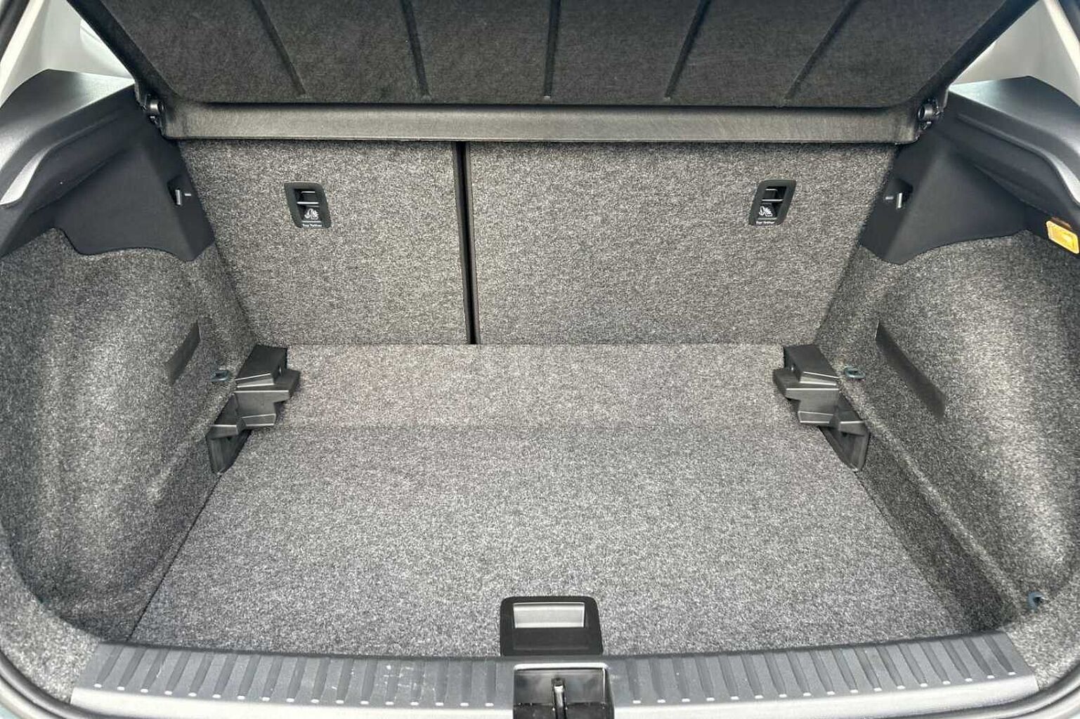 SEAT Arona SE Technology