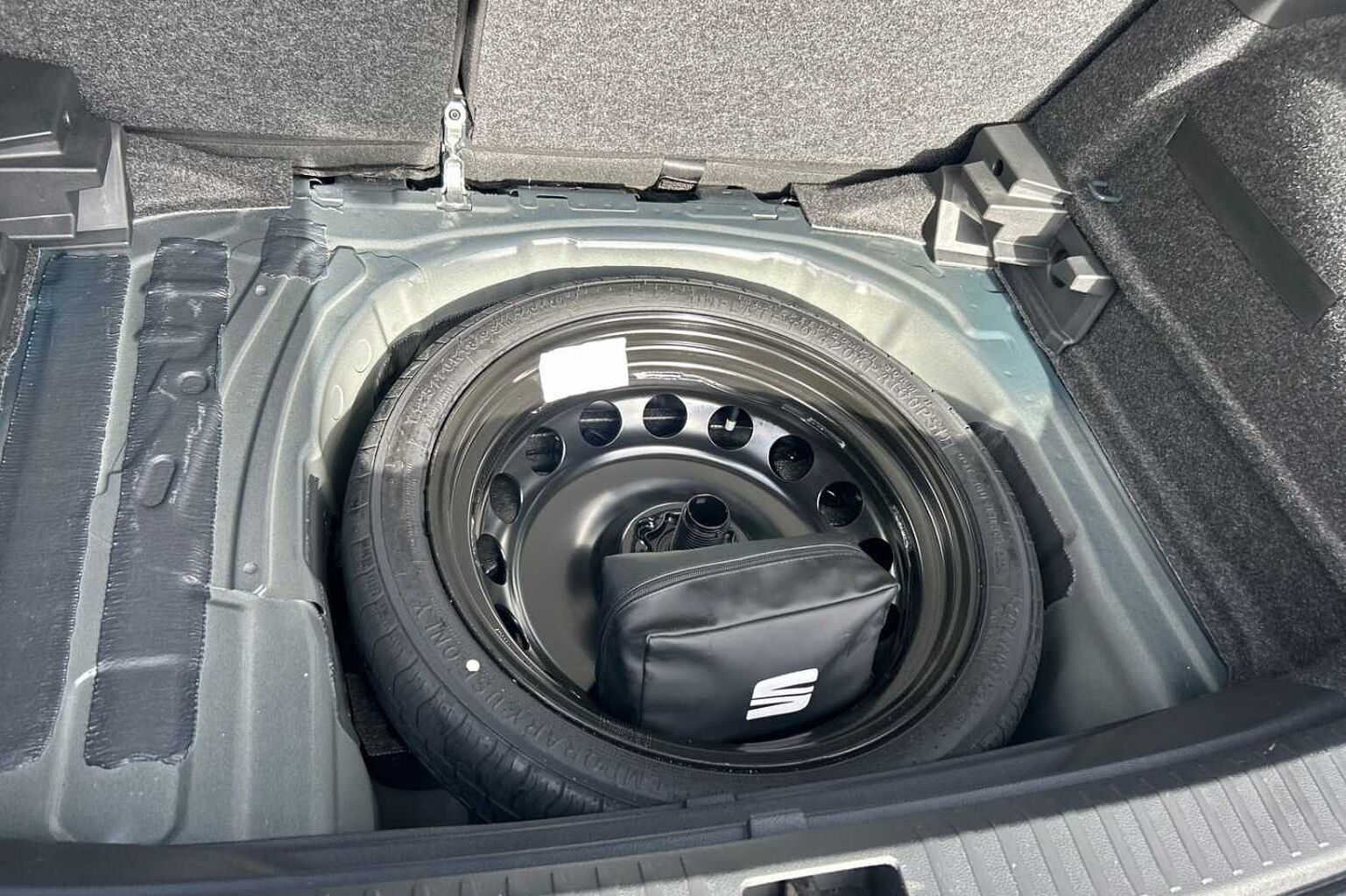 SEAT Arona SE Technology