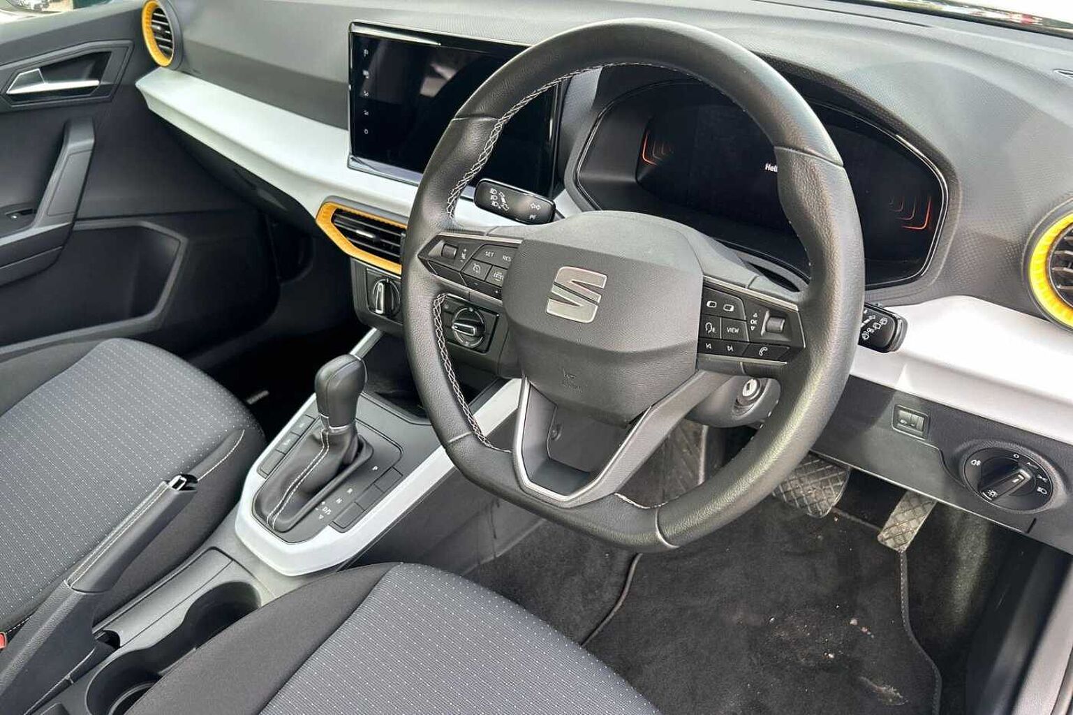 SEAT Arona SE Technology