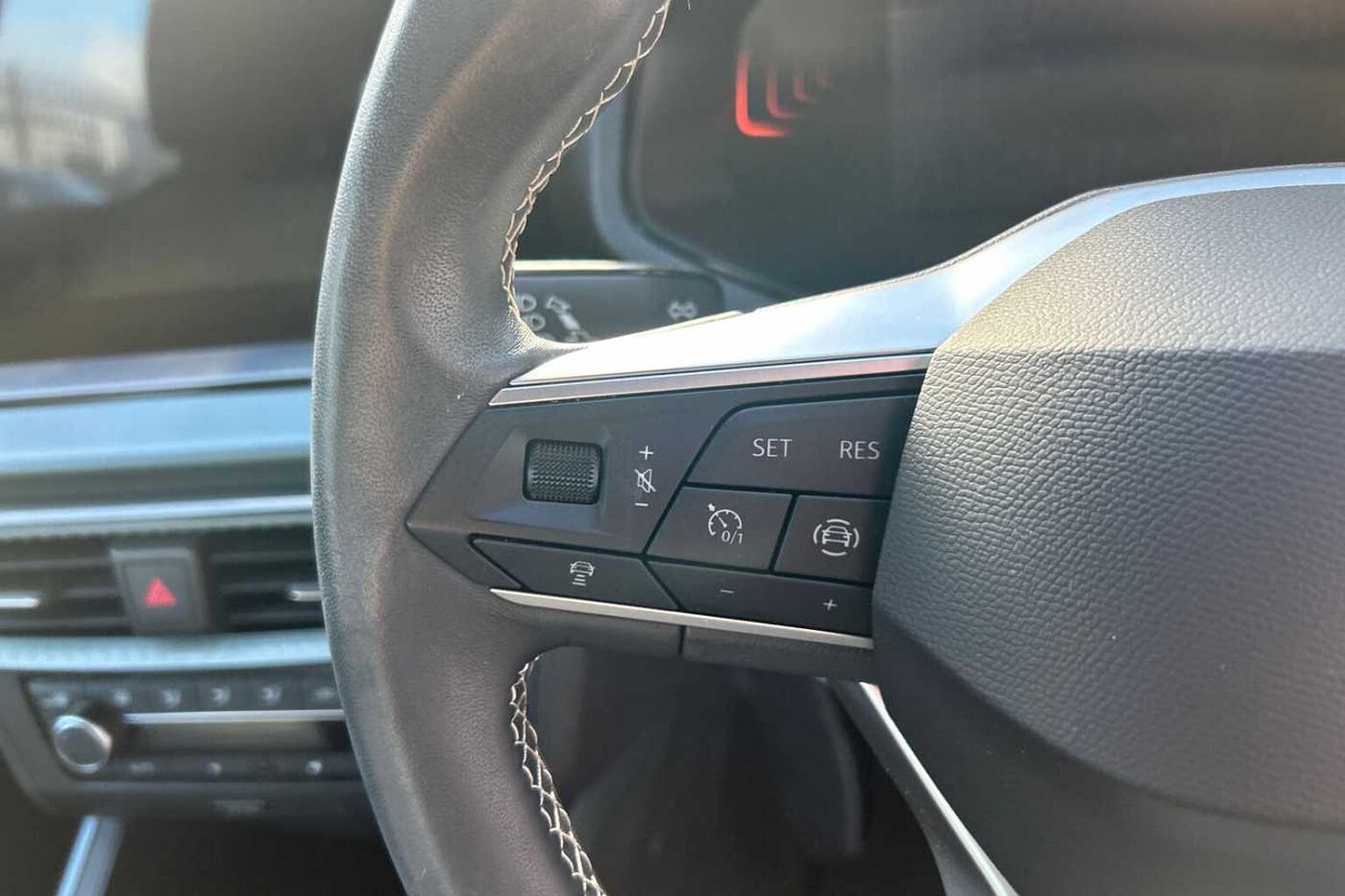 SEAT Arona 1.0 TSI 110 XPERIENCE 5dr DSG