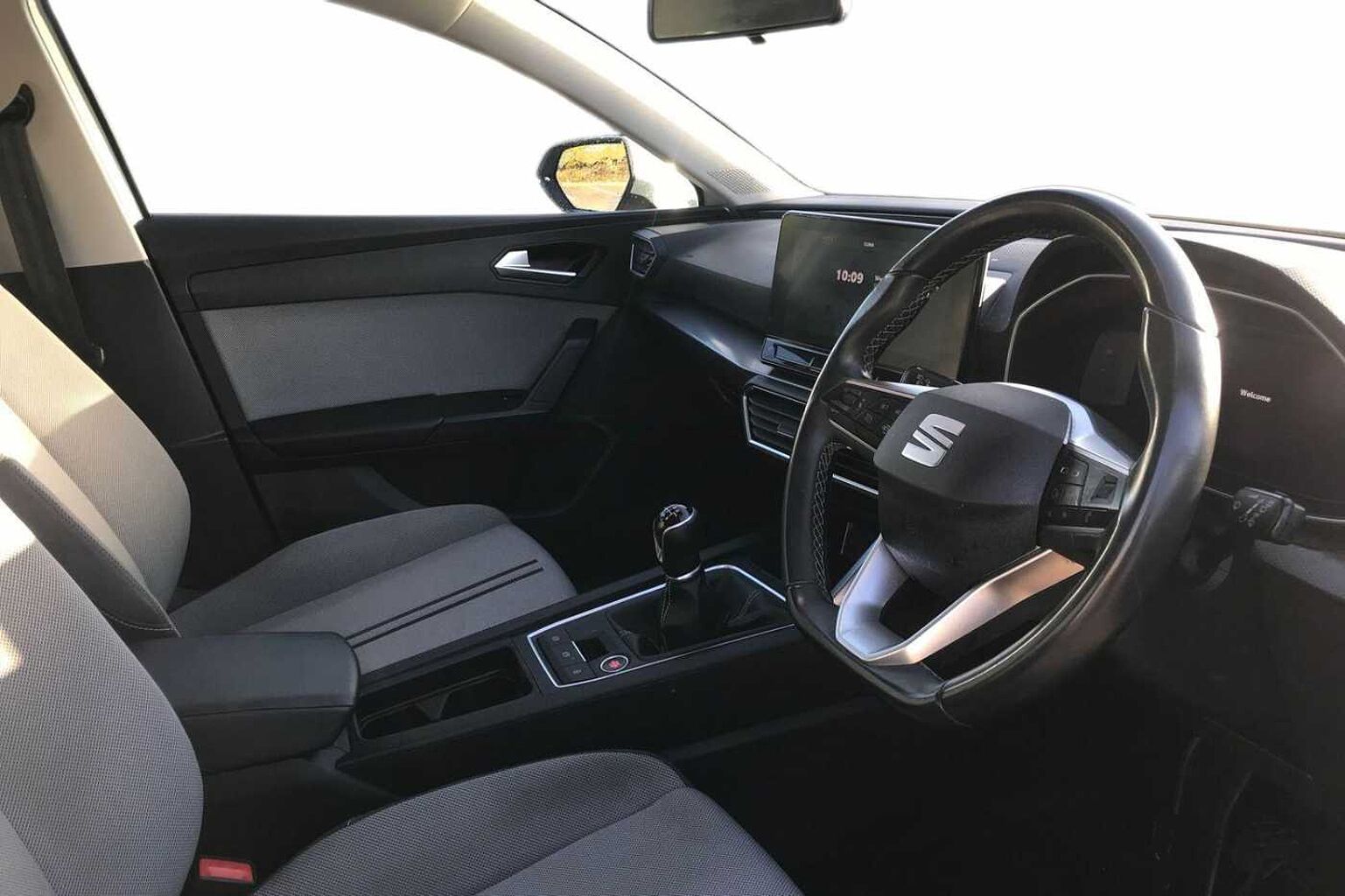 SEAT Leon 1.5 TSI EVO SE Dynamic 5dr