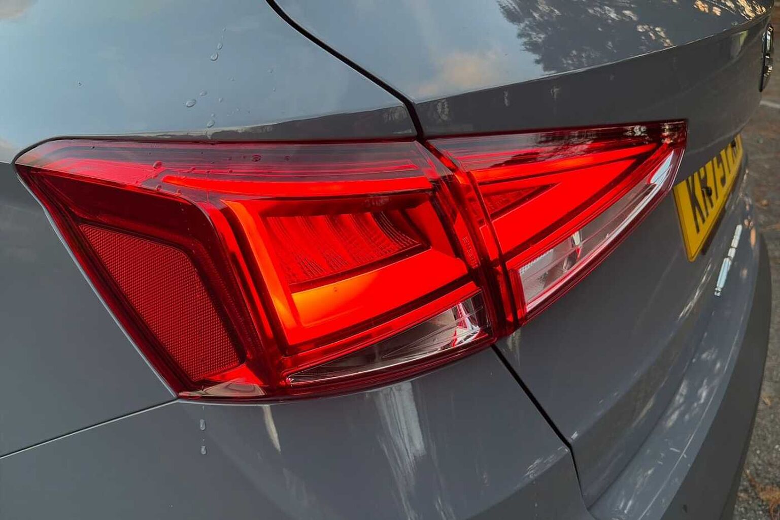 SEAT Arona 1.0 TSI 115 FR Black Edition 5dr