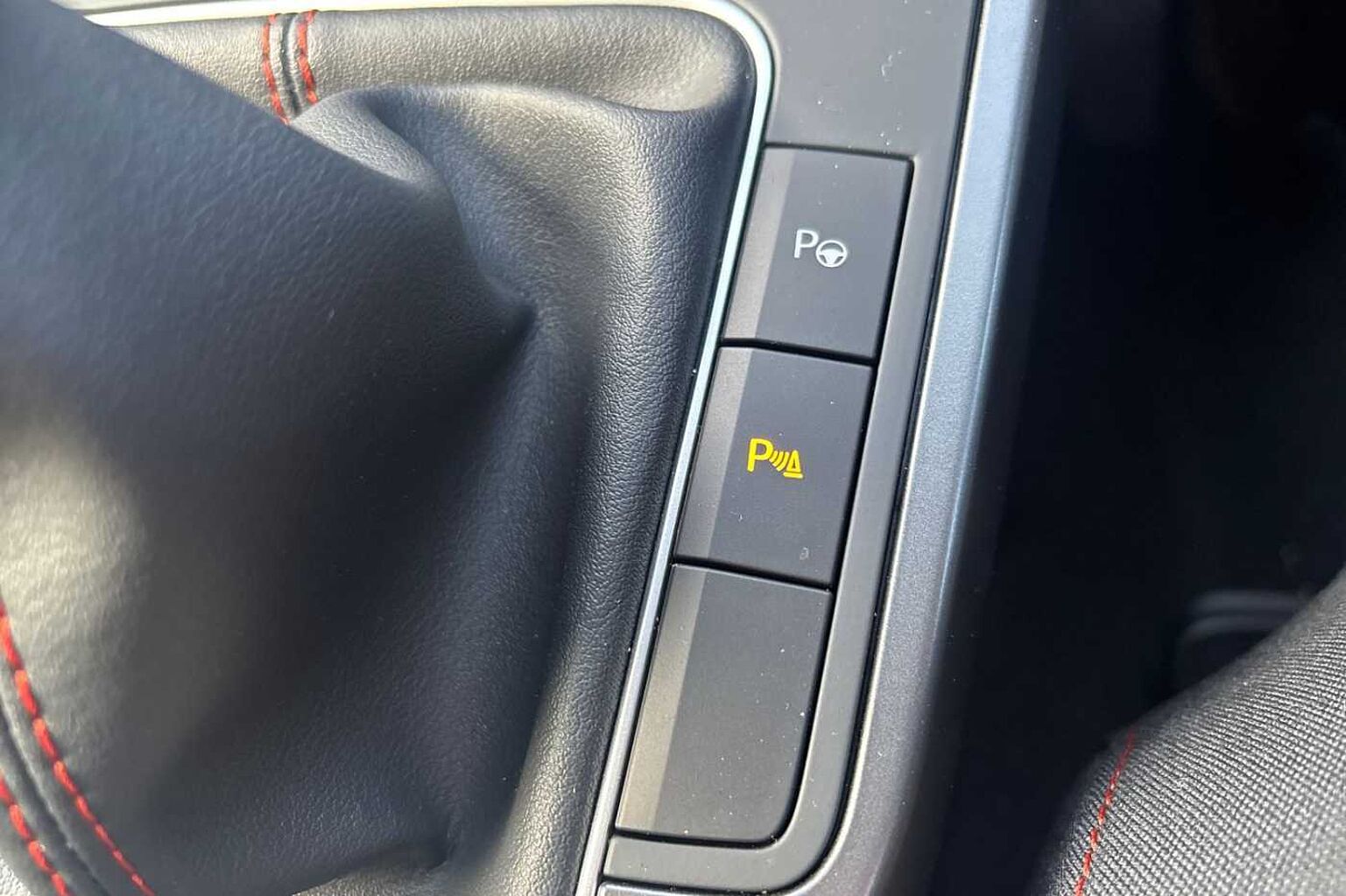 SEAT Arona 1.0 TSI 115 FR Black Edition 5dr